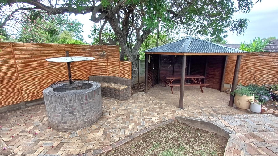 4 Bedroom Property for Sale in Vanes Estate Eastern Cape